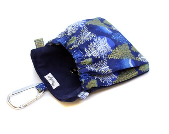 The Pocket 2.0 - Treat and Training Pouch - Holiday Trees