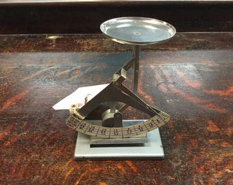 Vintage Postage Scale (Weight in ounces)