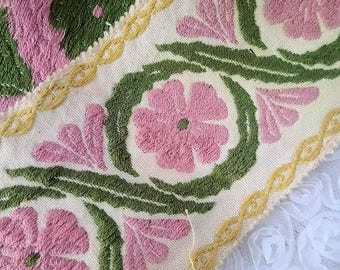 5.19 yards Vintage french embroidered trim, made in France, 1910/1915s