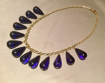 Rare Vintage Cobalt Violet Lucite Pendant Necklace