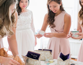 Set of 8 or 9 Gold Lace Bridesmaid Clutches, Personalized Wedding Clutch, Maid of Honor Gift, Bridal Party Gift, Lace Clutches, 8 Inch Frame
