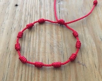 Red string bracelet. Knots bracelet. Kabbalah red string bracelet. Protective bracelet. String bracelet