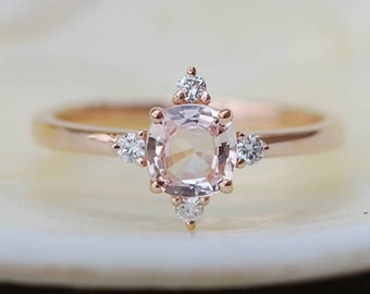 Peach sapphire engagement ring. Promise ring. Cushion engagement ring. 5 stone ring. Rose gold engagement ring. Gemstone ring Eidelprecious
