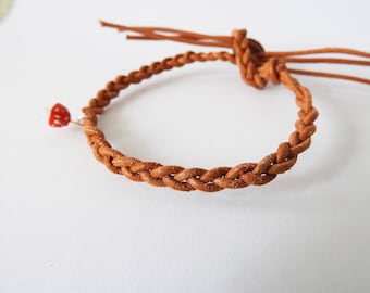 Leather wristband "Toadstool"