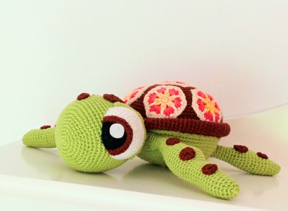 tortue nemo peluche