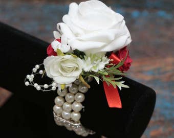 Wrist corsage bracelet