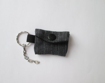 Key chain mini purse gray for lunch money