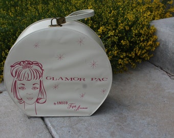 VINTAGE round WHITE suitcase / luggage