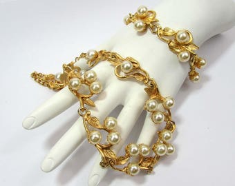 1950s necklace and bracelet mini parure - faux pearl and gold tone metal - 18" and 7.5" lengths