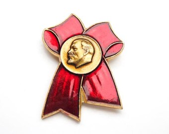 Vintage Soviet Lenin pin soviet Communist propoganda red bow USSR vintage pin badge history Lenin communism rare pins
