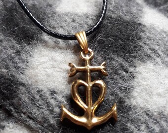 Golden GM Camargue cross pendant necklace