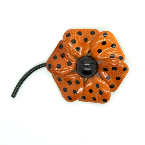 Vintage enamel flower brooch