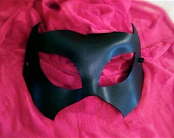 Black Leather Bat Batwoman Superhero Mask