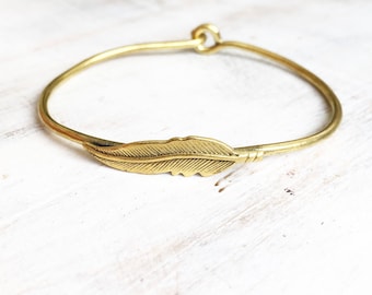Boho feather bangle, brass bracelet. Brass Bangle, Boho Bracelet, Tribal bangle, feather jewellery, boho bangle.