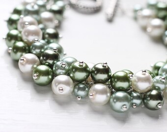 Green White Wedding Pearl Cluster Bracelet - Pistachio