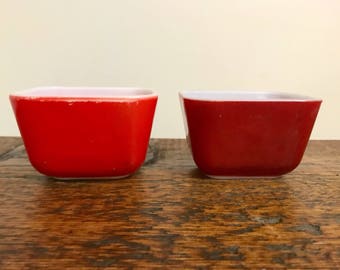 Vintage Pyrex Friendship Red or Cranberry Refrigerator Dish / Friendship Fridgies/ Pyrex Fridgy, 501