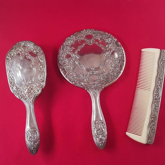 Silver Plated Dresser Set 4 Of 9 3 Pc Silverplated Dresser Set