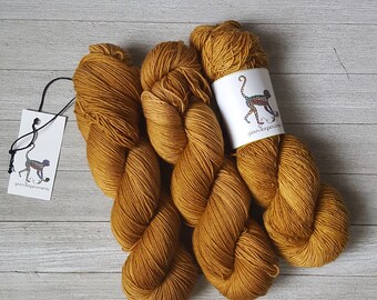 LAUGA Monkey Sock and Single Monkey
