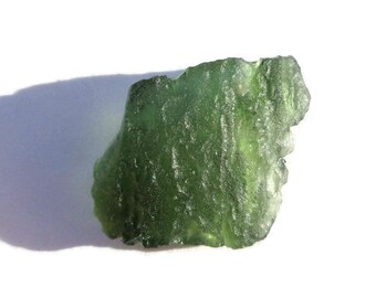 Raw Moldavite, Moldavite Gemstone, Moldavite Crystal, Genuine Moldavite, Moldavite Stone, Rough Moldavite, Moldavite Mineral, Meteorite,2.4g