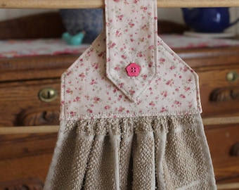 Country Calico Beige Hanging Dish Towel