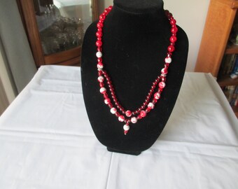 Double-strand red necklace