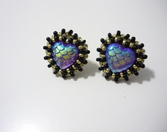 Beaded fish scale gem heart earrings