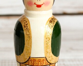 Russian classic matryoshka doll wooden hand painted toy 004184