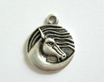 1 antique silver horse pendant charm