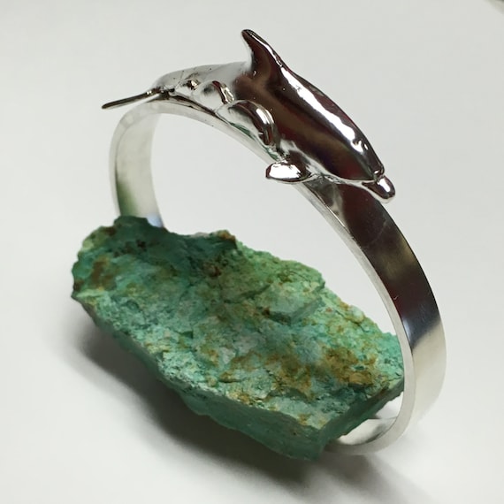 Swimming dolphin cuff bracelet made of sterling silver. Dolphin jewelry silver dolphin Salt life Ocean jewelry Gift wedding bridal birthday