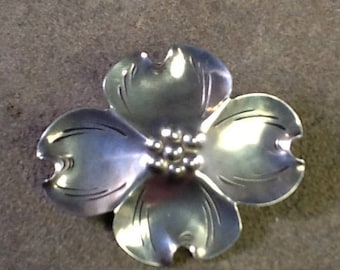 Vintage Dogwood Flower Sterling Silver Brooch~Stuart Nye Arts and Crafts~Vintage Pin~Floral Pin~Dogwod Blossom~Perfect Condition~