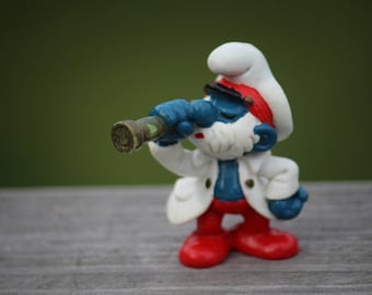 1981 Captain Papa Smurf With Telescope Figurine