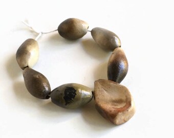 Pitfired beads, smoke fired beads, earthenware beads, ceramic beads, handmade clay beads, beads from South Africa, art beads, handmade
