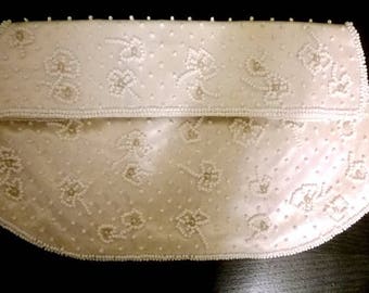 Delicate Vintage White Silk Beaded and Pearls Bag / Clutch