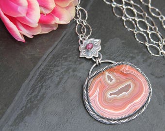 dryhead agate, star ruby and sterling silver metalwork pendant necklace