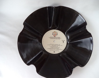 1979 CHRISTOPHER CROSS Vinyl Record Bowl. RePurposed Vinyl Record. Record Bowl. Music Lover Gift. MCM Decor. Chtistopher Cross Fan Gift