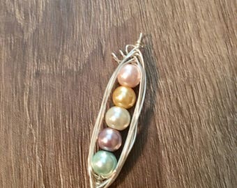 Five Peas In A Pod Pendant