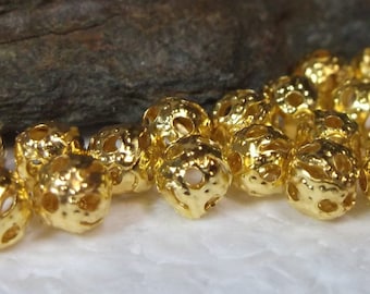 450 Gold Filigree Round Beads