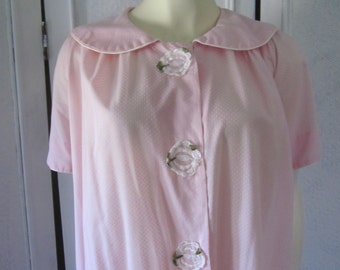 1960s Pink Cotton Dotted Swiss Robe, Size M