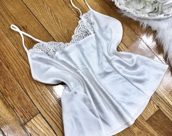 XS/S Vtg Victorias Secret Gold Label Silky Cami
