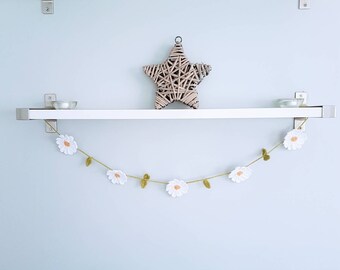 Summer bunting, garland, crochet, daisy chain, home decor, handmade, crochet