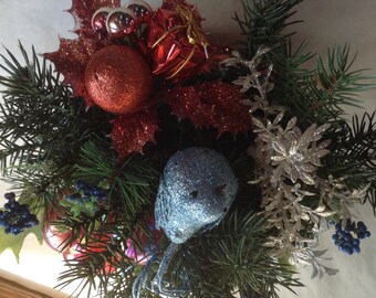 Christmas Flower Arrangement, Christmas Flowers, Christmas Decor, Holiday Flowers, Fake Flowers, Christmas Floral,