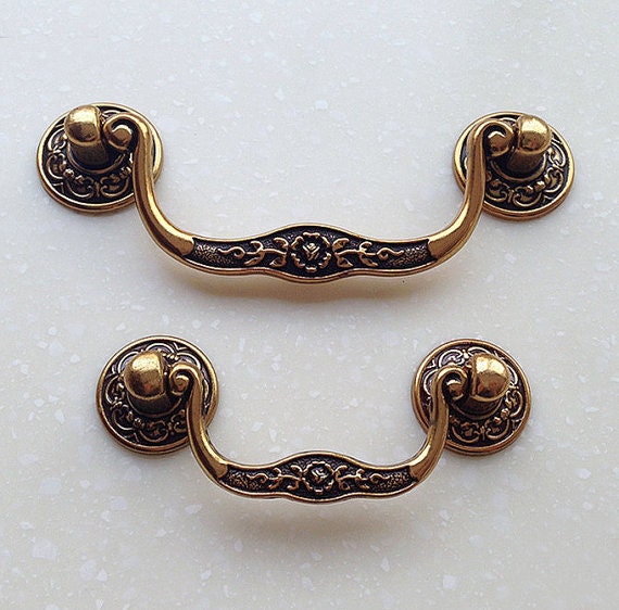 French Bail Drawer Pulls Handles / Antique Brass Drop Kitchen French Bail Drawer Pulls Handles / Antique Brass Drop Kitchen Cabinet Pull Handle Knobs Furniture Hardware 2.5