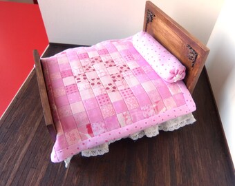 1:12 scale Dollhouse bed cover patchwork in pink