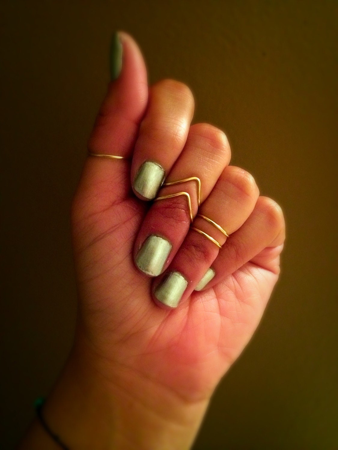 Wearing silver ring in thumb astrology Wearing silver ring in thumb astrology