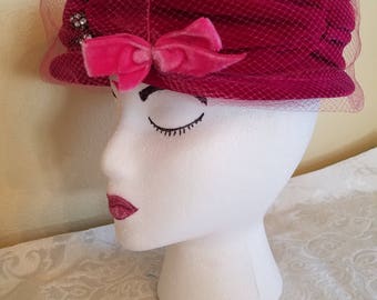 Vintage Andrea Fashions N.Y. Velvet Hat, Vintage Velvet Hat, Vintage Hats, Vintage Fuschia Velvet Hat, 1950s Velvet Hat, Fuschia Hat