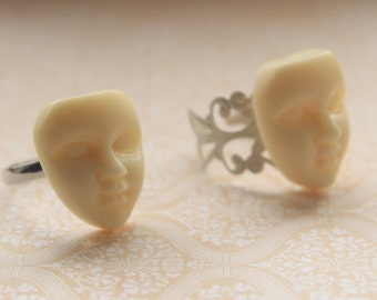 Doll Face Ring || Creepy cute white doll face mask adjustable filigree ring