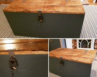 Trunk , Chest , bedroom trunk, vintage trunk