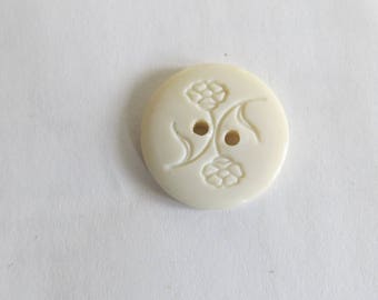 Button * white round flower pattern
