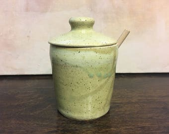 Ceramic honey pot