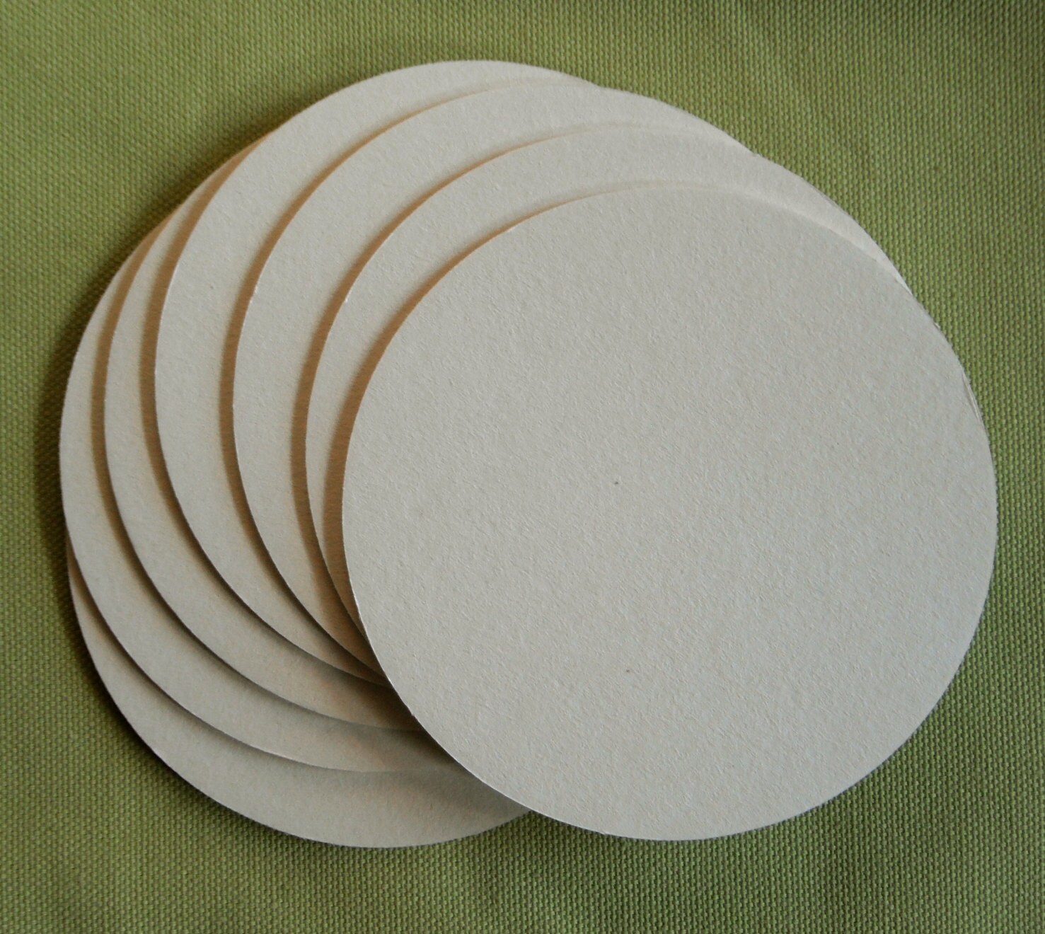 100 BLANK COASTERS round 3.5 inch Heavy weight 2 mm for decorating